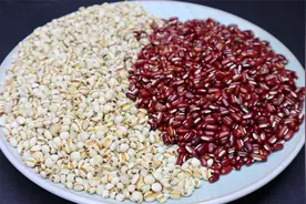 红豆薏米不用天天煮，教你这样做，做一次喝一夏天，几分钟就学会