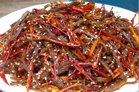 牛肉还是四川人做的好吃，大厨教你做麻辣牛肉丝，香辣入味又解馋视频封面