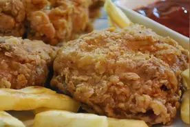 暑假去什么KFC，口味正宗吮指原味鸡来了，两孩子干掉一个全家桶视频封面