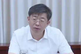 王立奇履新，成全国最年轻市委书记！视频封面