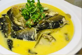 泥鳅怎么做好吃？试试这种简单又高级的清炖做法，味道绝了