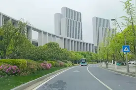 江苏省无锡市，傍晚5时，太湖新城，无锡经开区，滨湖区蠡湖新城视频封面
