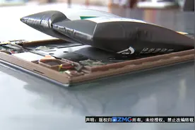 【1818黄金眼】“E人E本”半夜爆开  连累一旁“欧米茄”视频封面