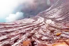 令人惊叹！西班牙电影制片人用无人机拍下 印尼火山口壮观场景视频封面