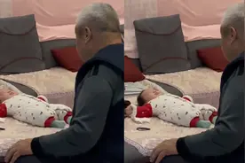重孙女睡觉太爷爷半小时敲8次门，宝妈哭笑不得抱出孩子：看个够视频封面