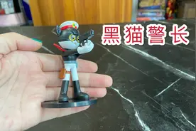 开箱童年黑猫警长玩偶，小巧精致只有巴掌大小，它是你的童年吗？