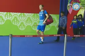 安赛龙 vs 李卓耀 2019羽毛球中国香港公开赛 男单1/4决赛 上视频封面