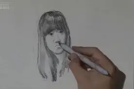 素描入门教程：女青年坐姿光影速写教学，特别适合新手的方法！视频封面