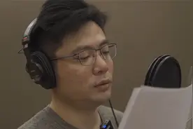 芜湖委员大司马直播唱歌，爆料自己曾是职业歌手