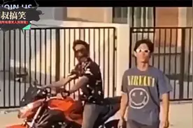 搞笑：他曾经是王者，后来他爸来了视频封面