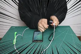 开箱：号称三千万专利的“手摇式充电器”，真的能给手机充电吗？视频封面