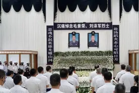 00后消防员可怜身世 令人泪目的一生