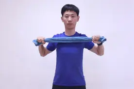 背薄了，肩瘦了，人就瘦了年轻了，3步毛巾操，2周薄背瘦肩提气质视频封面