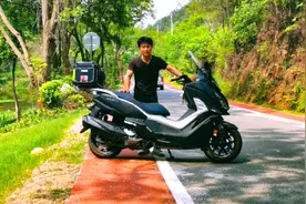 三阳巡弋大踏板，当年骑上这辆车，无数女生投怀送抱视频封面