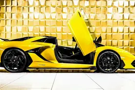 1000万的2020款兰博基尼SVJ，全方位了解实车，给个不买的理由！视频封面