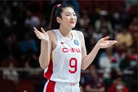 李梦冤枉啊！曝已经与张隆领证结婚，男方过失致李梦被口诛笔伐视频封面