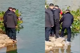 最新视频！实拍：安徽17岁女孩扑入深水区约半分钟 警察下水救人视频封面