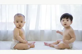 孩子排便量减少，拉白色果冻样便？医生提醒：别忽视，当心肠闭锁