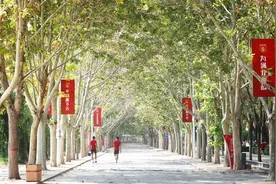 CFFCTV | 一线队进驻牛驼训练基地的第一天视频封面