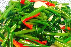 腐乳炒通心菜 如何爽脆清甜不发黑？出锅太香了，一分钟学会！