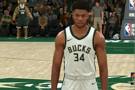 NBA2K21：太阳VS雄鹿G3，布克35保罗22+11，字母哥42+14带队险胜视频封面