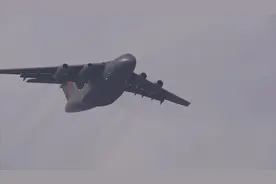 中国运20运输机再国门支援抗议 远赴泰国送去医疗物资视频封面