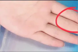 手指有缝“漏财手”原来还有这个说法，并不是有缝就一定漏财哦视频封面