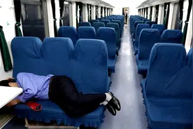 火车有空座为何却显示无座？列车员说出了实情，幸亏知道的早