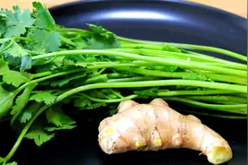 香菜加生姜用水一煮，没想到这么厉害，解决许多人的烦恼，真实用