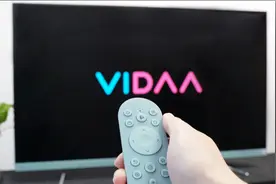 VIDAA新品社交电视“小青”开箱体验：年轻人的最佳选择！视频封面