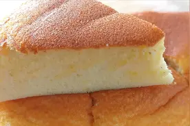 用电饭锅做酸奶蛋糕，像奶酪一样丝滑绵软入口即化，比买的还好吃