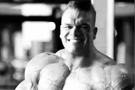 肌肉男神，19岁健身21岁拿到IFBB职业卡，年仅26岁意外离世！