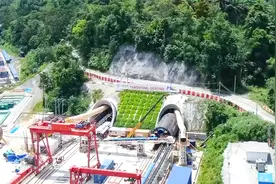 东南亚铁路大变革！马来西亚请中国修高铁，与老挝泰国互通互联！视频封面