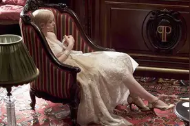 这电影揭露有钱人的穷奢极欲，被美国人翻拍过5次，到底什么样？视频封面