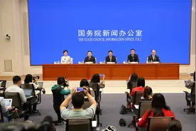 交通部：6月底之前制定高速公路差异化收费方案视频封面