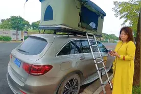 和贵州50岁大姐一起去西藏，半夜小伙又去敲门，发生了什么？视频封面