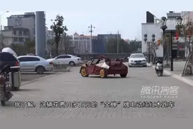 男子花10万余元自造敞篷木制车，问下交警，能上路吗视频封面