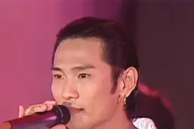 实力唱将杜德伟，这3首怀旧金曲真是经典，年代感十足，太好听了