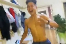 体育生得知成绩激动大哭在家狂奔，家人欣慰落泪：全省能进前20！