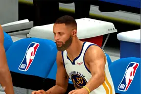 NBA2K22：利拉德26+9，库里36+10维金斯25+6，勇士稳居联盟第一视频封面