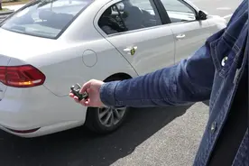 忘记锁车门需不需要再回去锁一次？实测给你看视频封面