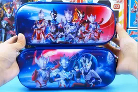 开箱奥特曼迷你变身器盲盒，开出迪迦神光棒和赛罗赛文眼镜视频封面