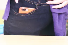 还在往口袋里装手机吗？我也是刚知道，不然还被蒙在鼓里，快看看