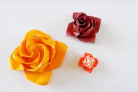 手工纸艺教程，用这个方法制作玫瑰花，不仅简单还很漂亮！视频封面