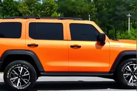 坦克600试装车谍照，车身加长加高，3.0T+9AT动力，等一等没错！