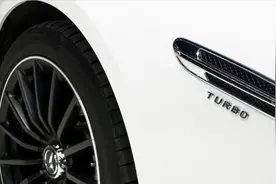 随机路人体验豪车 奔驰AMG GT50视频封面