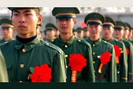 全民备战！中央军委发布战时征兵新政策，退役军人再次回到战场！视频封面