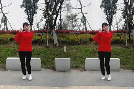 精选祁隆经典歌曲《爱的世界只有你》跳起健身舞，既健身又好看