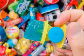 趣味糖果：试吃各种水果味软糖、柠檬味糖果等，挺有趣的！视频封面