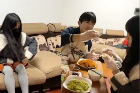 00后母胎单身小伙恋上90后农村女孩！男方母亲不反对，网友羡慕了视频封面
